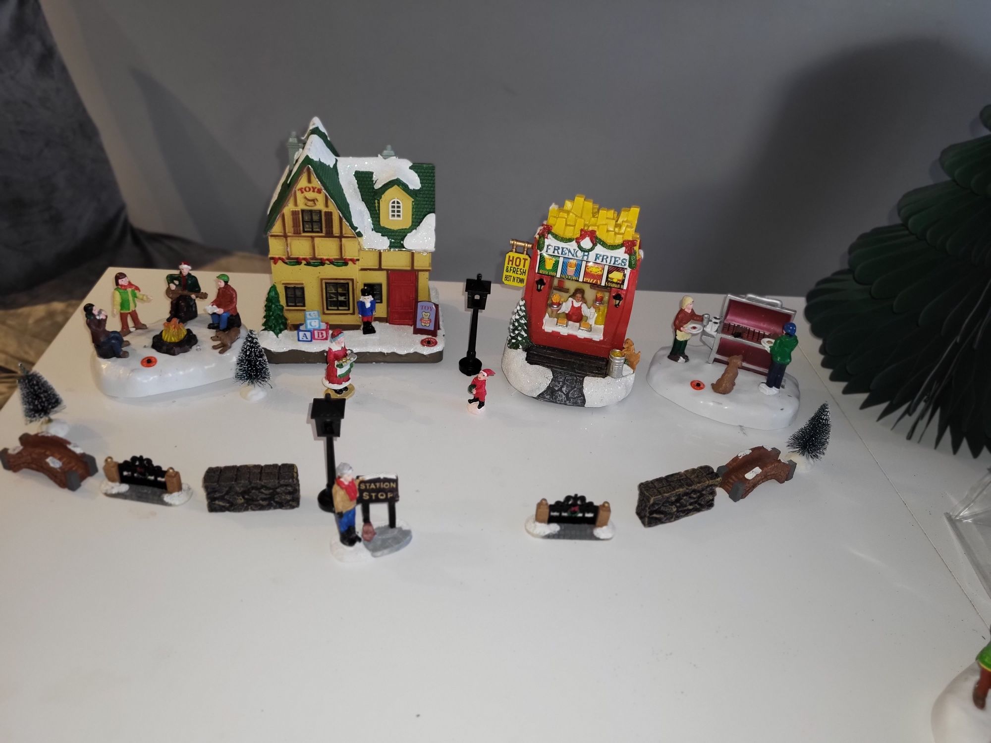 Dekoracja świąteczna miasteczko Magic Village