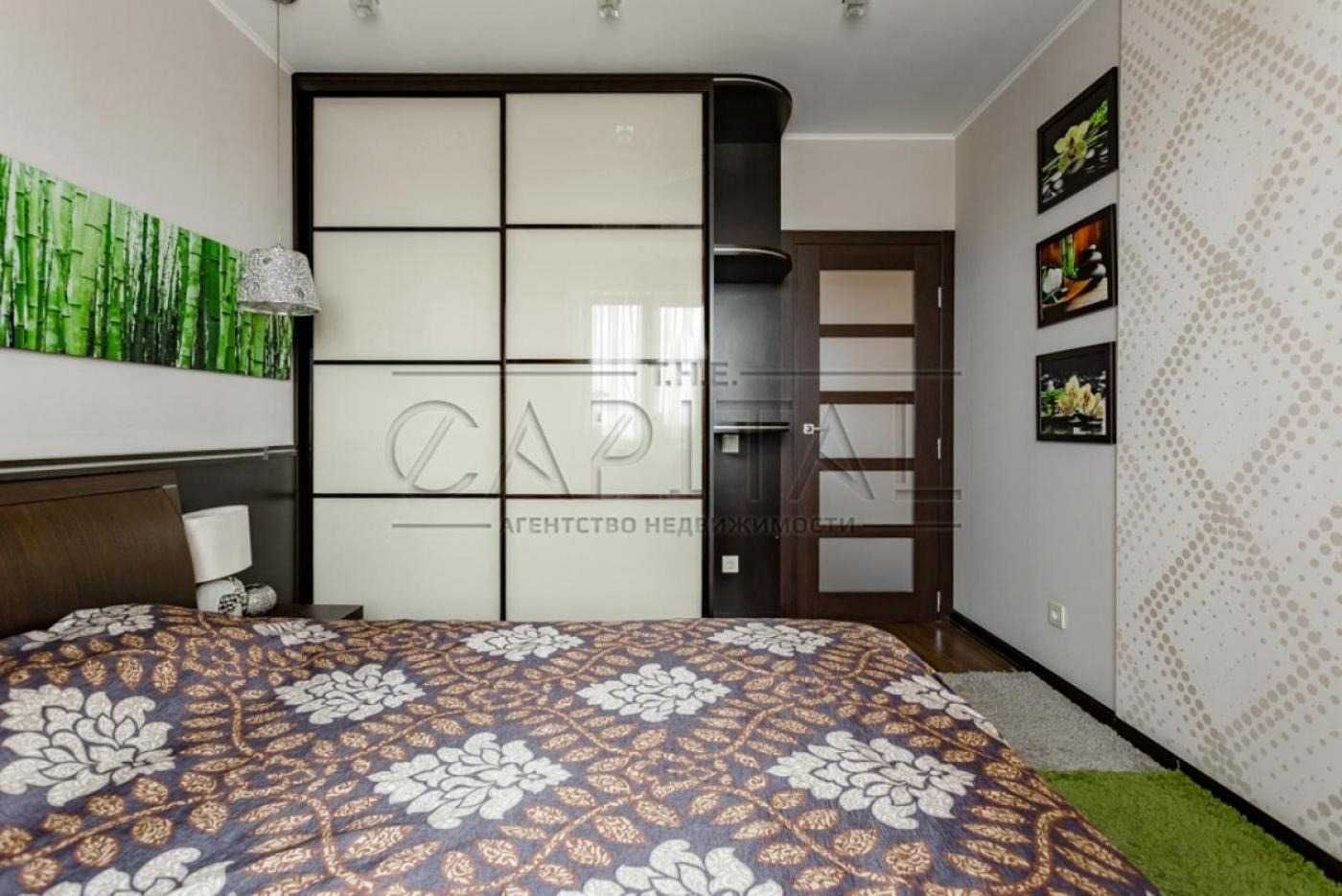 Продаж / Квартира/90,8 м2/Дарницький район/вул. Драгоманова, 1Л