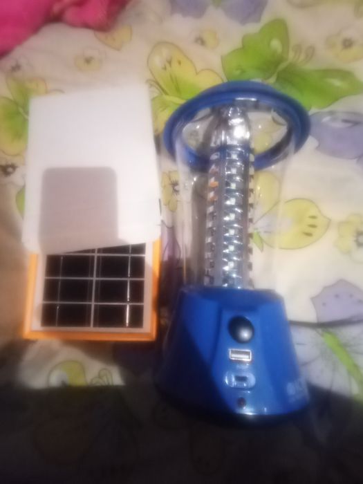 Продам не дорого фанарь повэрбанк