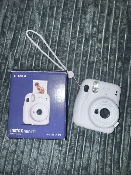 Instax Mini 11 branca