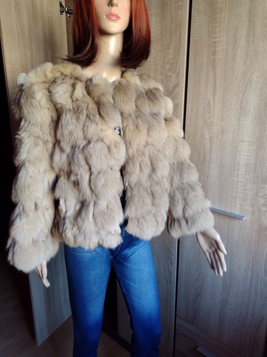 Lis w kolorze karmelu. Piękne .