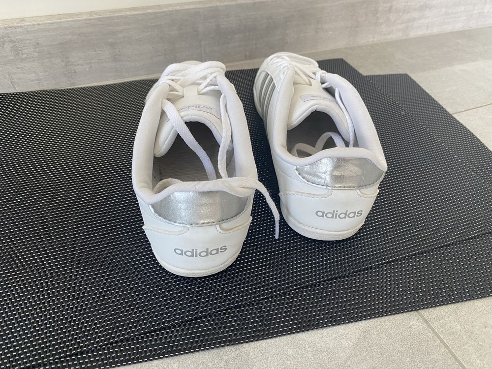 Buty adidas białe