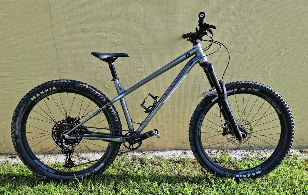 COMMENCAL META HT AM ESSENTIAL Gun Metal