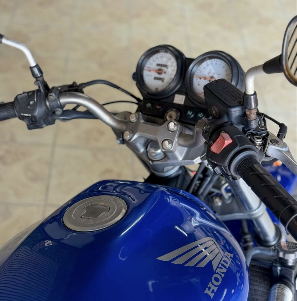 Honda Hornet 600 25Kw carta A2 35Kw
