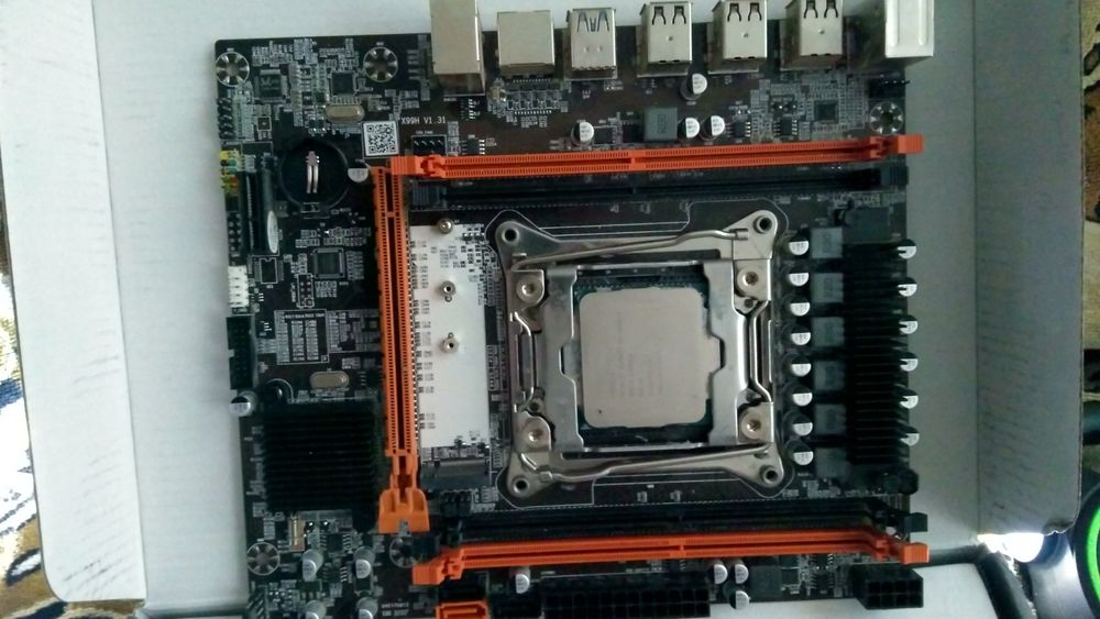 9Комплект  Аtermiter x99h v1.31 + Xenon E52650v3+озу 16гб