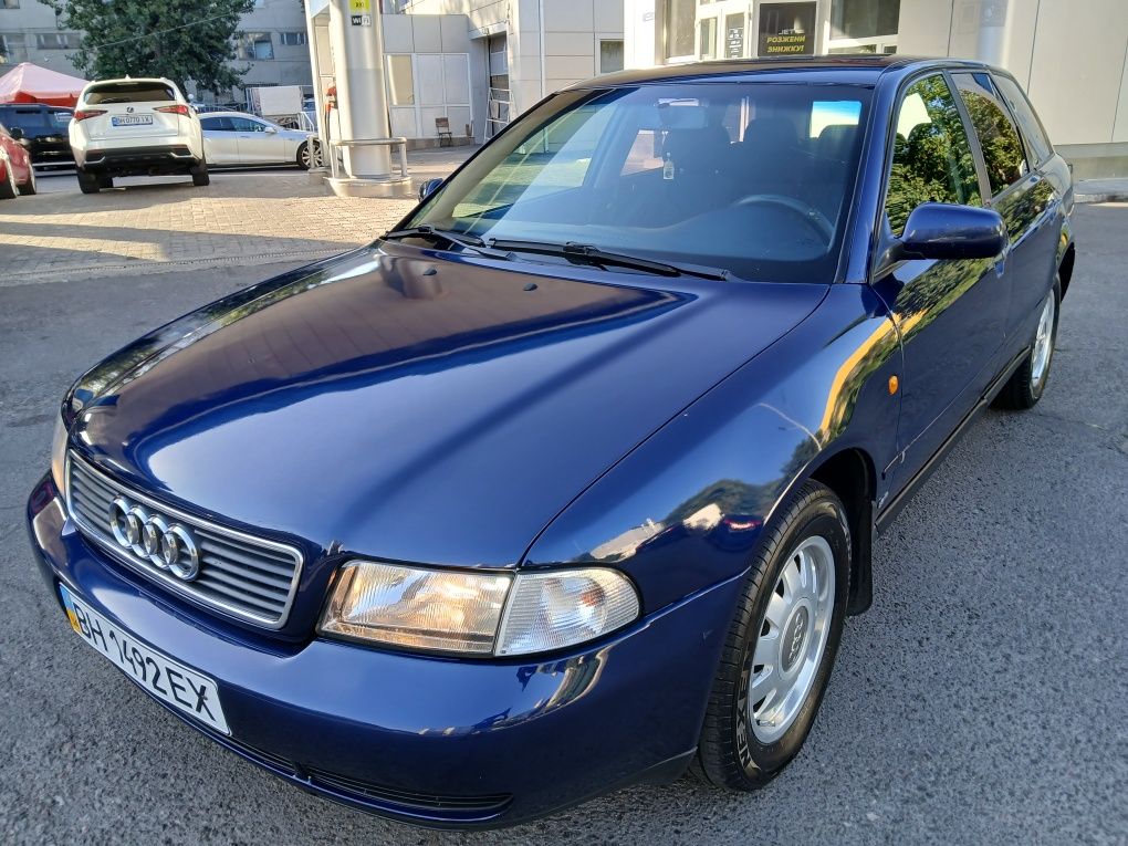 Audi a4 1999 ideal
