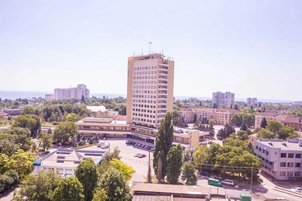 Оренда офісів у Чорноморську бізнес-центр "Іллічівська Перлина"