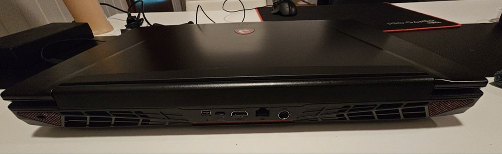 MSI GT72VR6RE Dominator PRO i7 6700hq GTX 1070 24GB RAM
