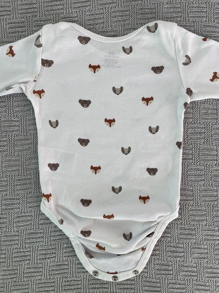 Białe body ze zwierzętami z bawełny organicznej H&M 68
