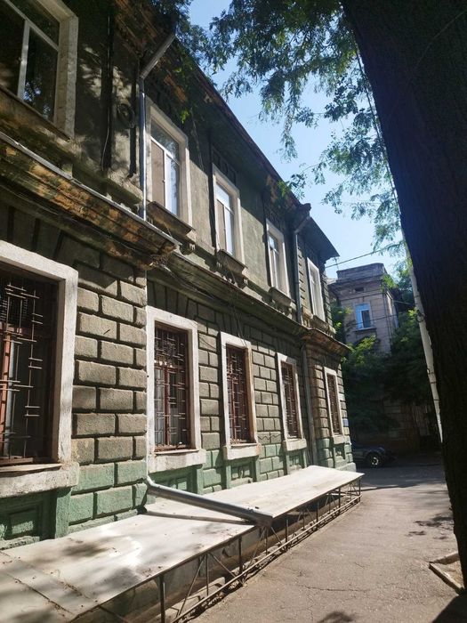 7. Продам квартиру в центре Лютеранский переулок