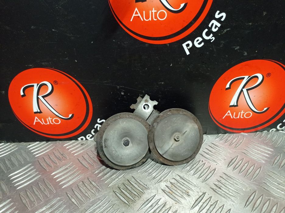 Buzina Mitsubishi Colt Iv (Ca_A)