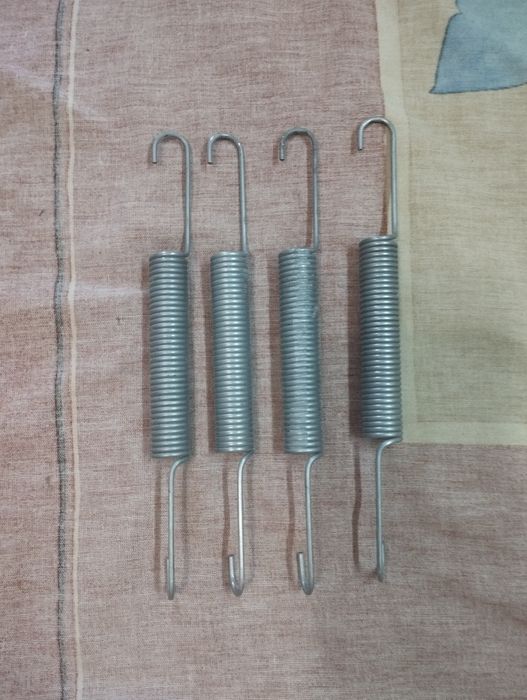 Пружины бака стиральной машины.