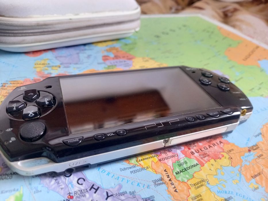 Konsola Sony psp 2004 (2003) slim piano black 64gb ponad 100 gier