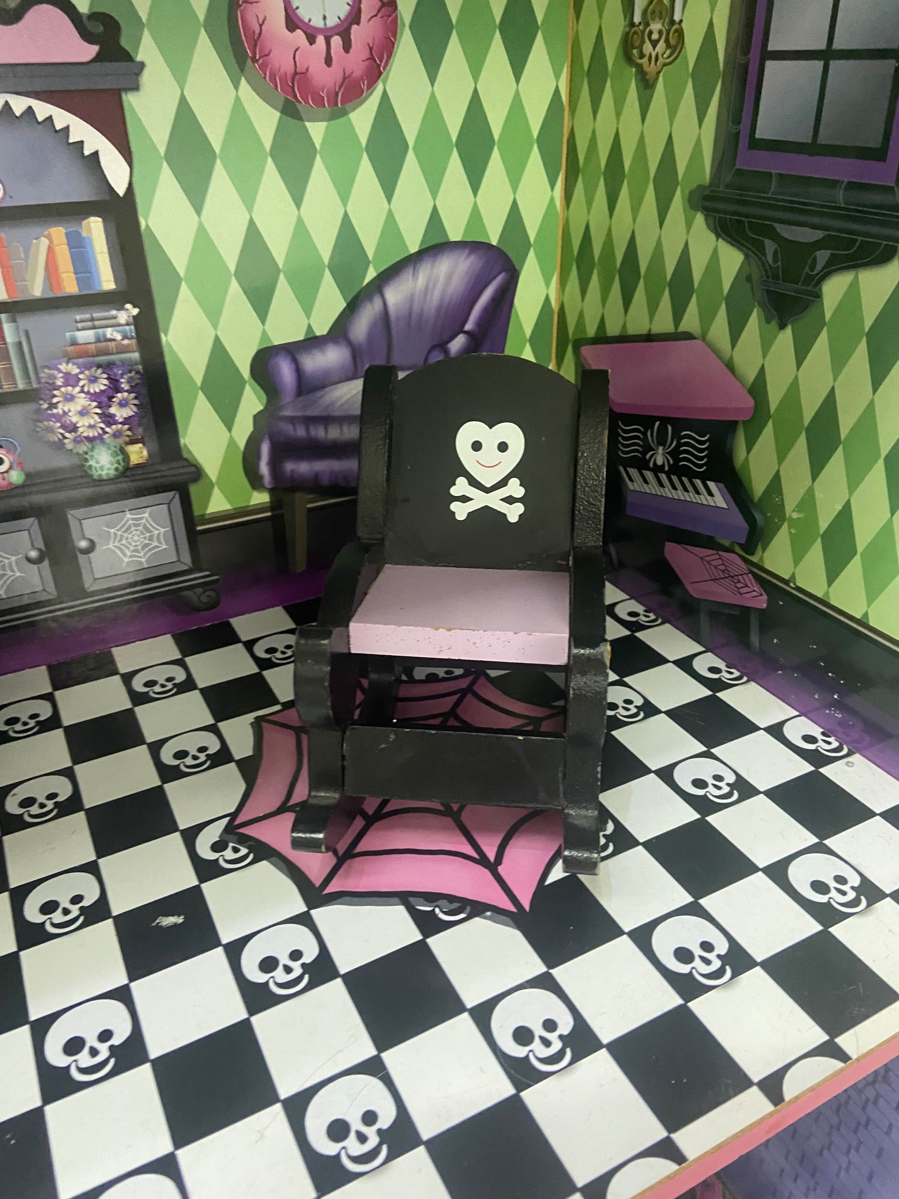 Duży domek dla lalek Monster high