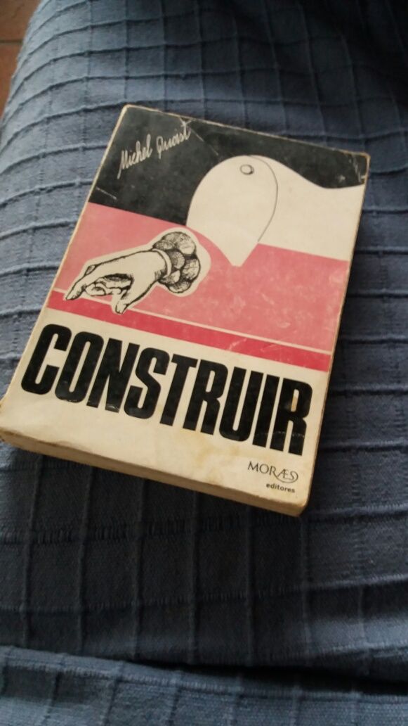 Livro "Construir" de Michel Quoist. Numero Ed. 467.Morais Editora
