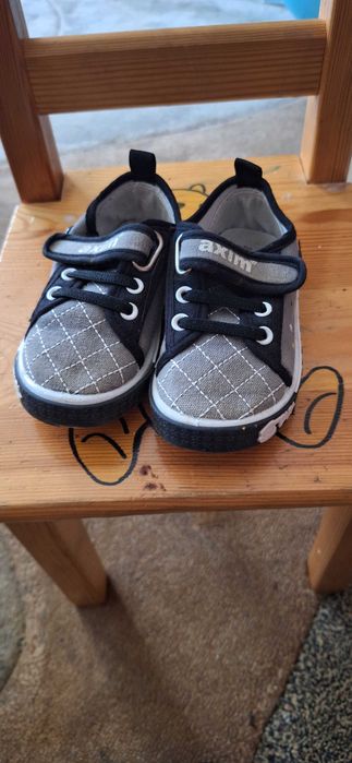 Buty dziecięce 22