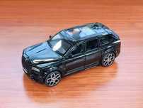 Колекційна модель Rolls-Royce Cullinan Black Badge – масштабу 1:24