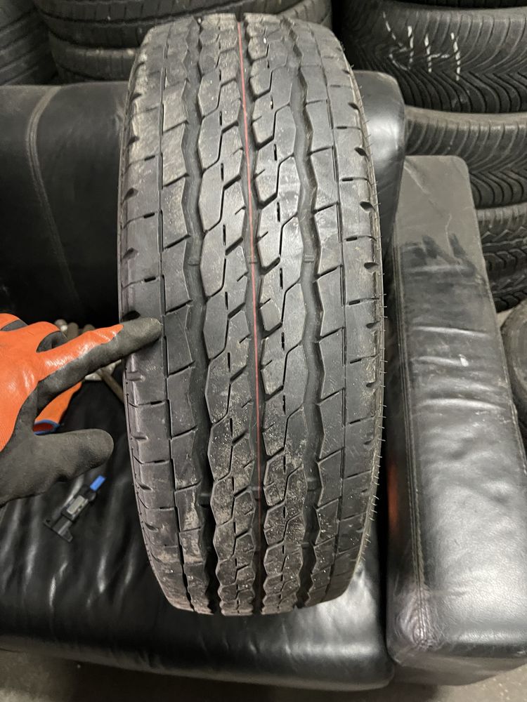 4xFirestone 215 65r16c., 2021 7mm