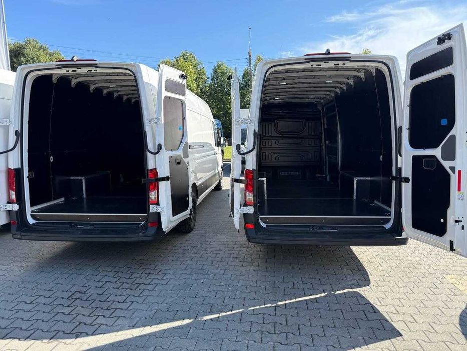 Обшивка вантажного відсіка автомобілля VOLKSWAGEN Crafter