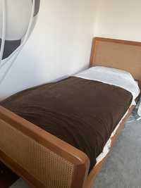 Cama de solteiro 90*200 inclui colchão