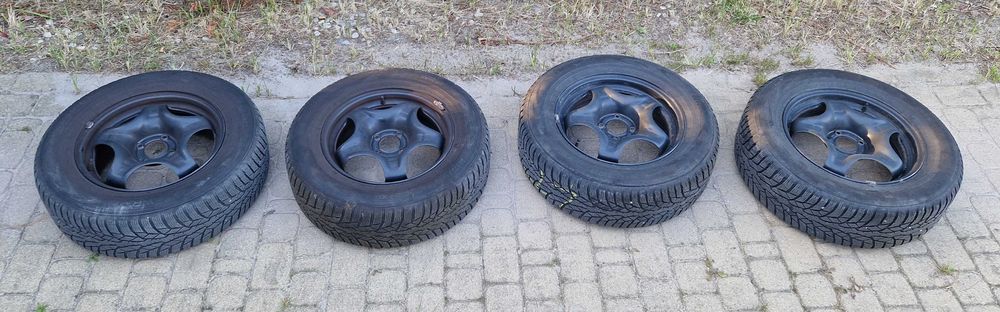 Zestaw kół zimowych Nokian WR-D4 215/65 R16 (Citroen C4)
