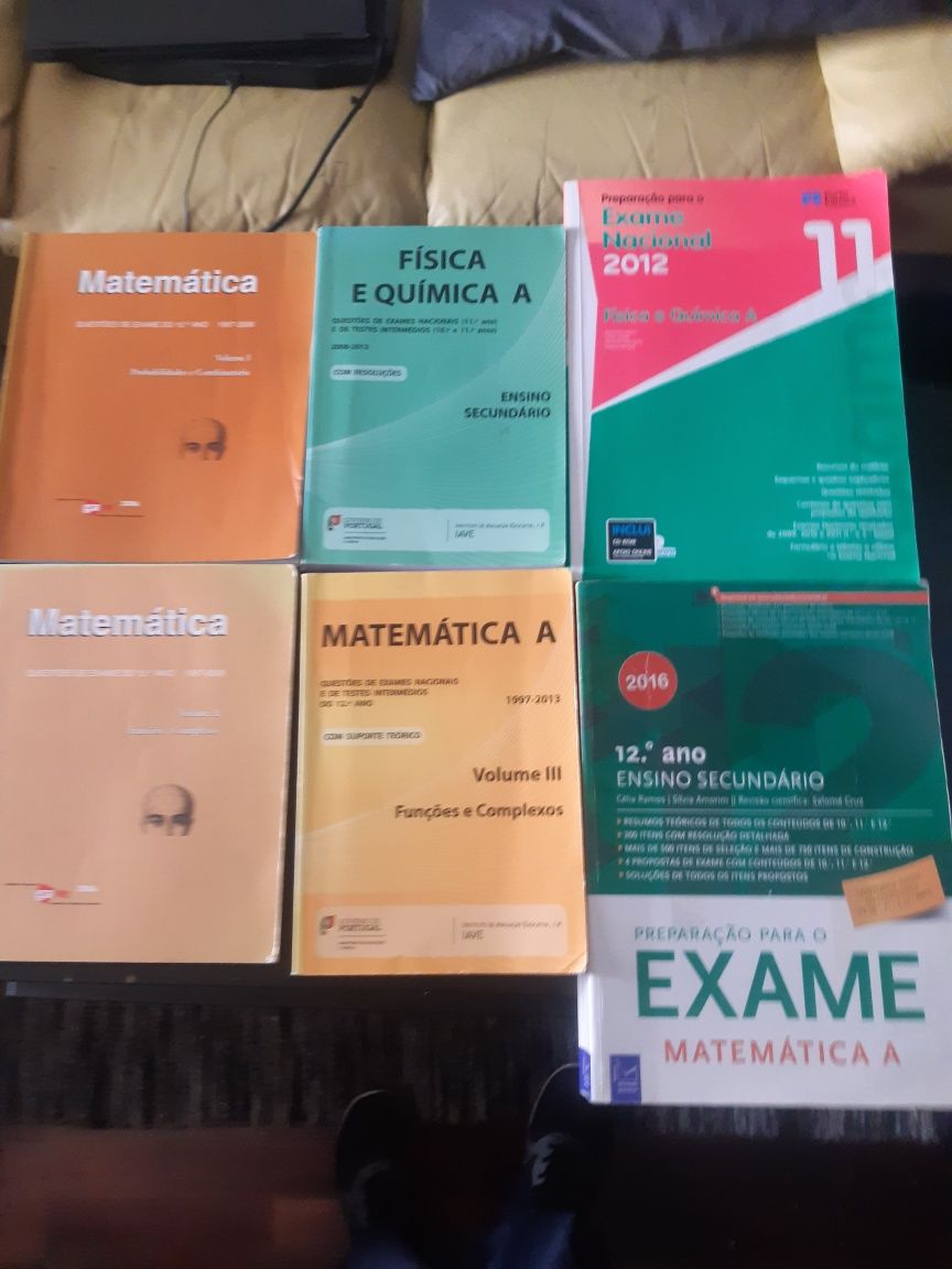 Livros escolares Matemática-Física/Química 11 ano/12 ano