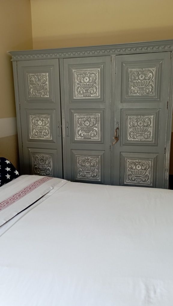 Quarto para arrendar / Room to  rent