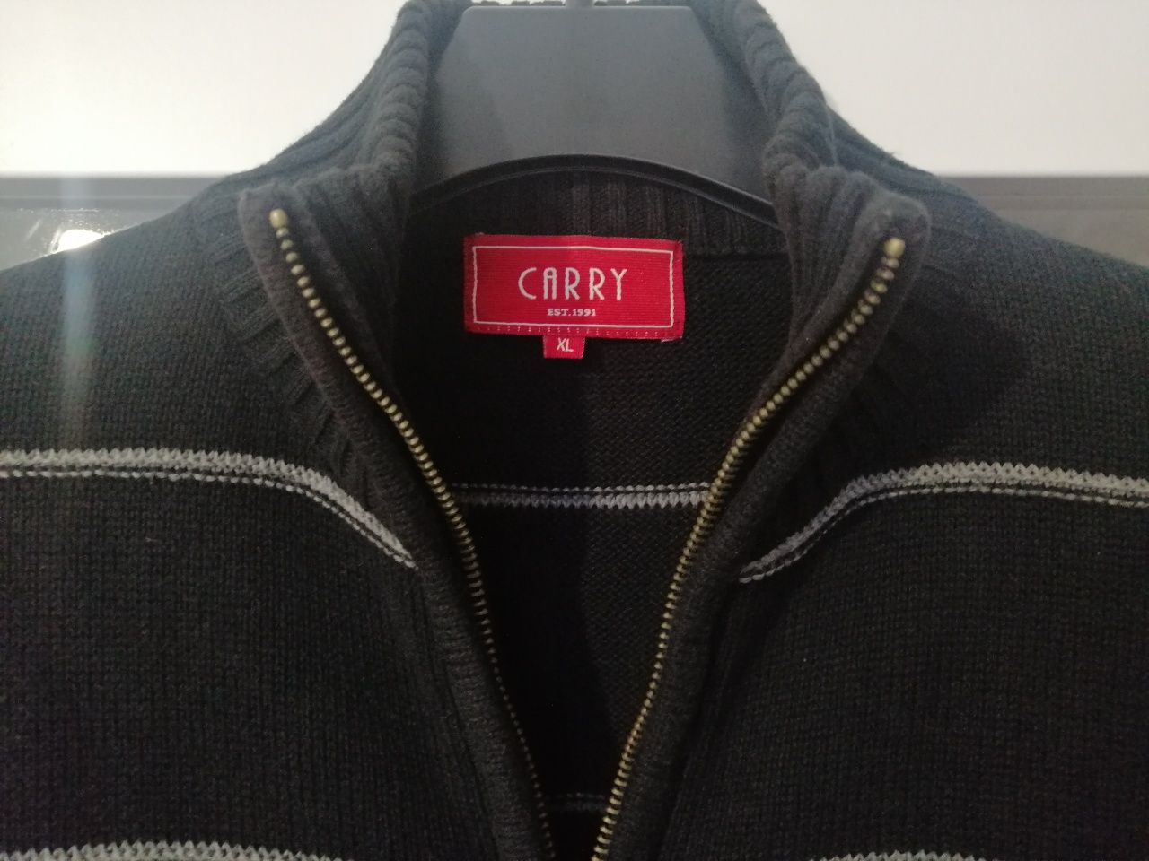 Carry sweter rozpinany czarny XL