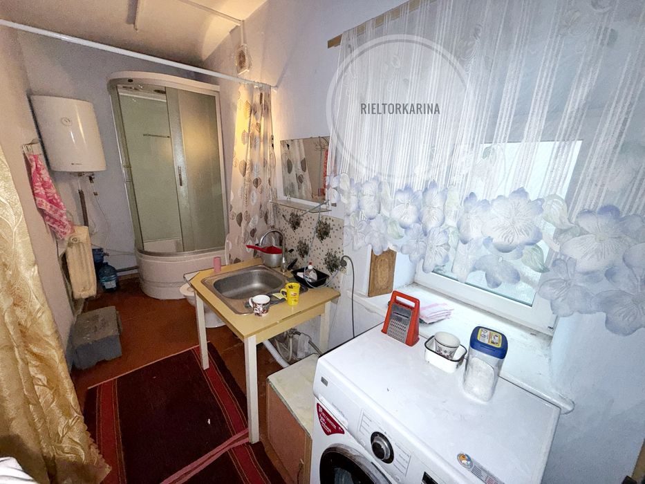 Епіцентру р-н/5 Інгульська вул. будинок 80м2. 10 соток землі