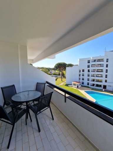 T1 + 1 com piscina em Vilamoura