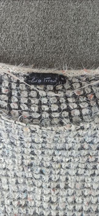 Kremowo czarny sweterek włochaty mięciutki cieplutki M-XL Lisa Tossa