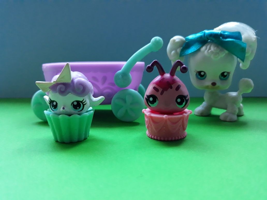 Figurka Unikat lps hasbro 2004 Pies rodzina wózek