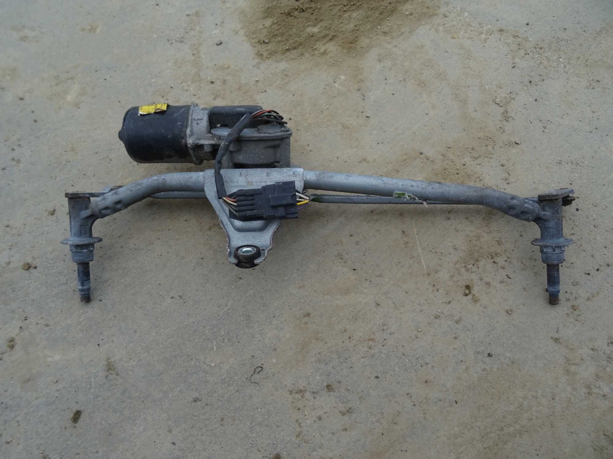 Mechanizm wycieraczek z silnikiem Renault Trafic