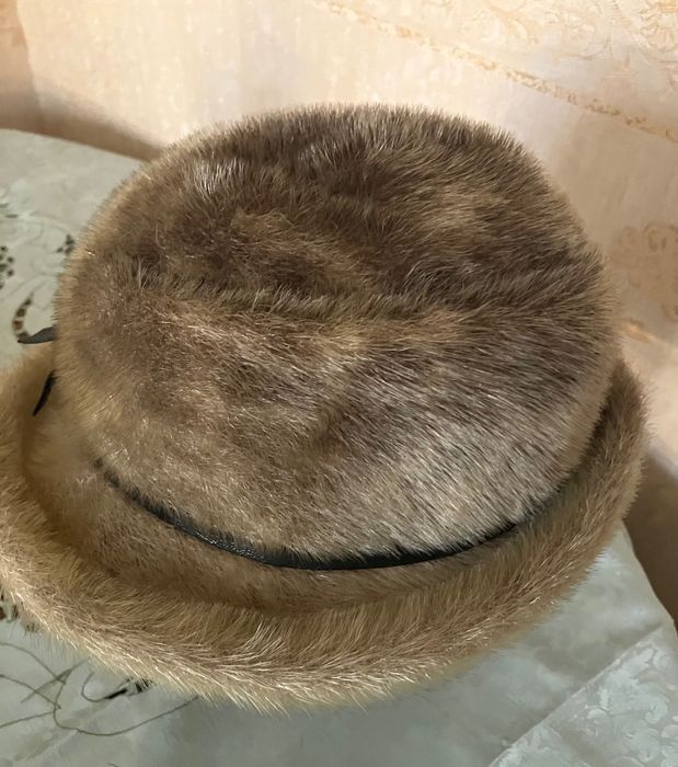Шляпка из натуральной нерпы