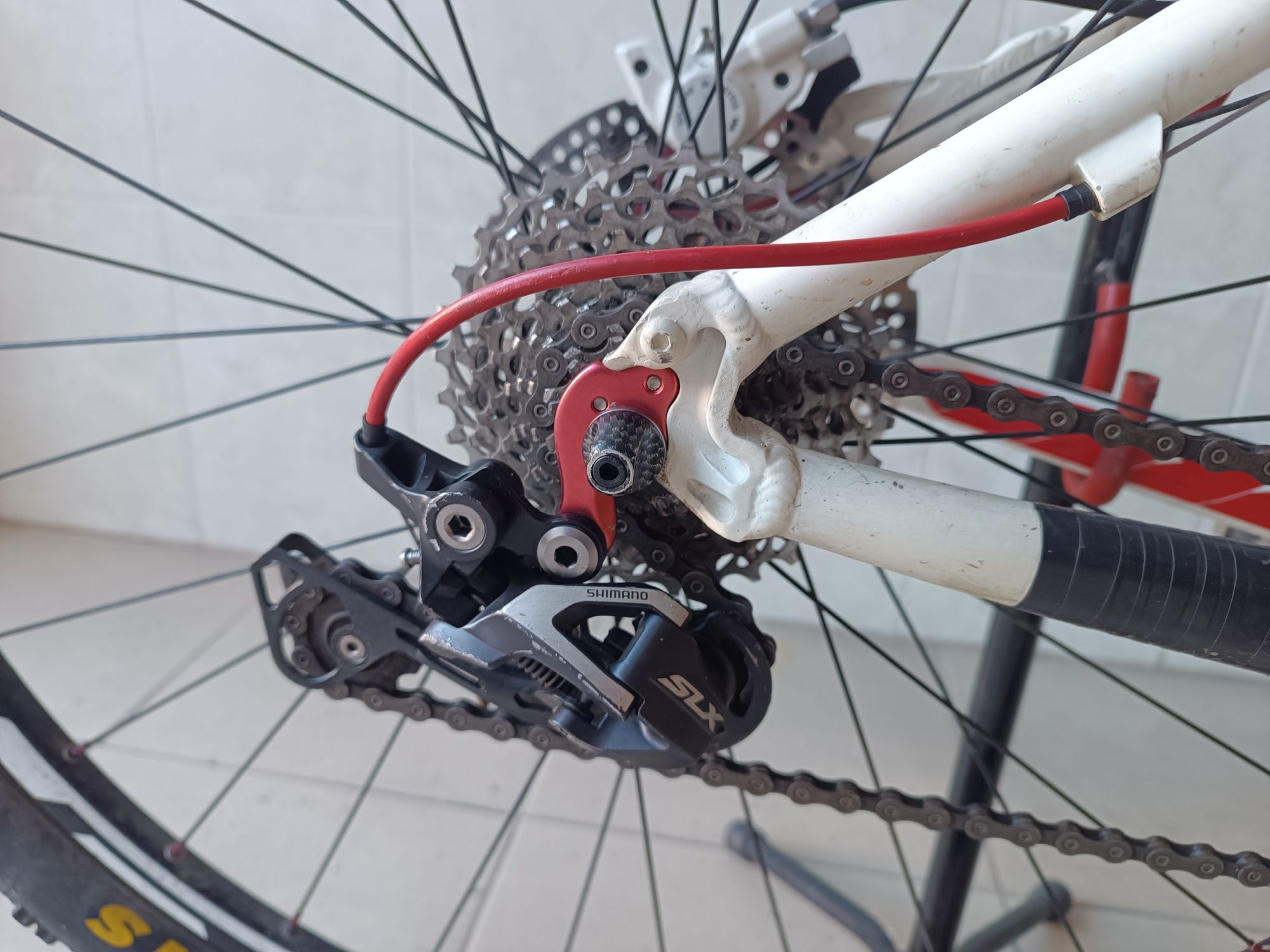 Bicicleta BTT Cube roda 29