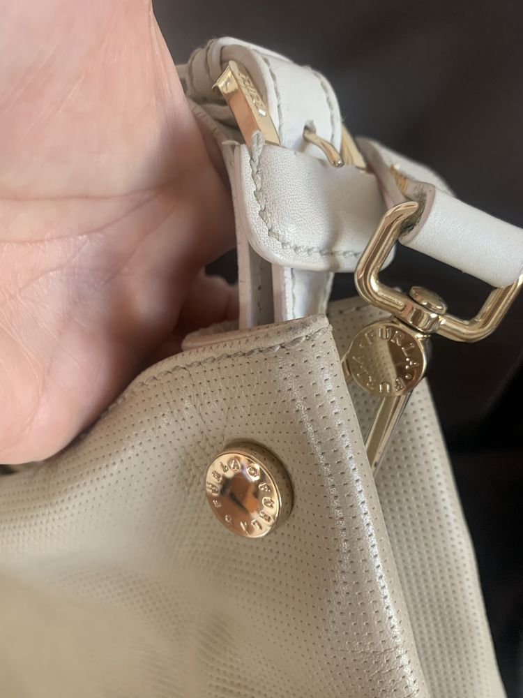 Skorzana torebka Furla