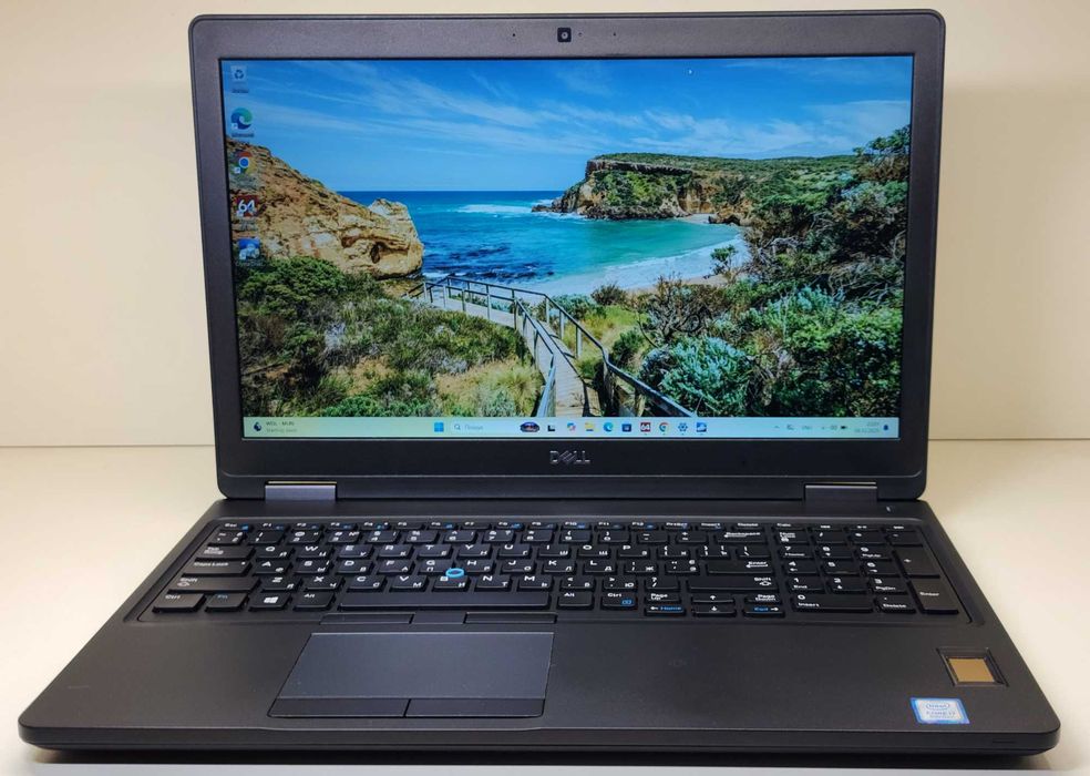 Ноутбук Dell Latitude 5590 i7-8650u/16gb/256gb/15.6 FHD IPS TOUCH/WIN