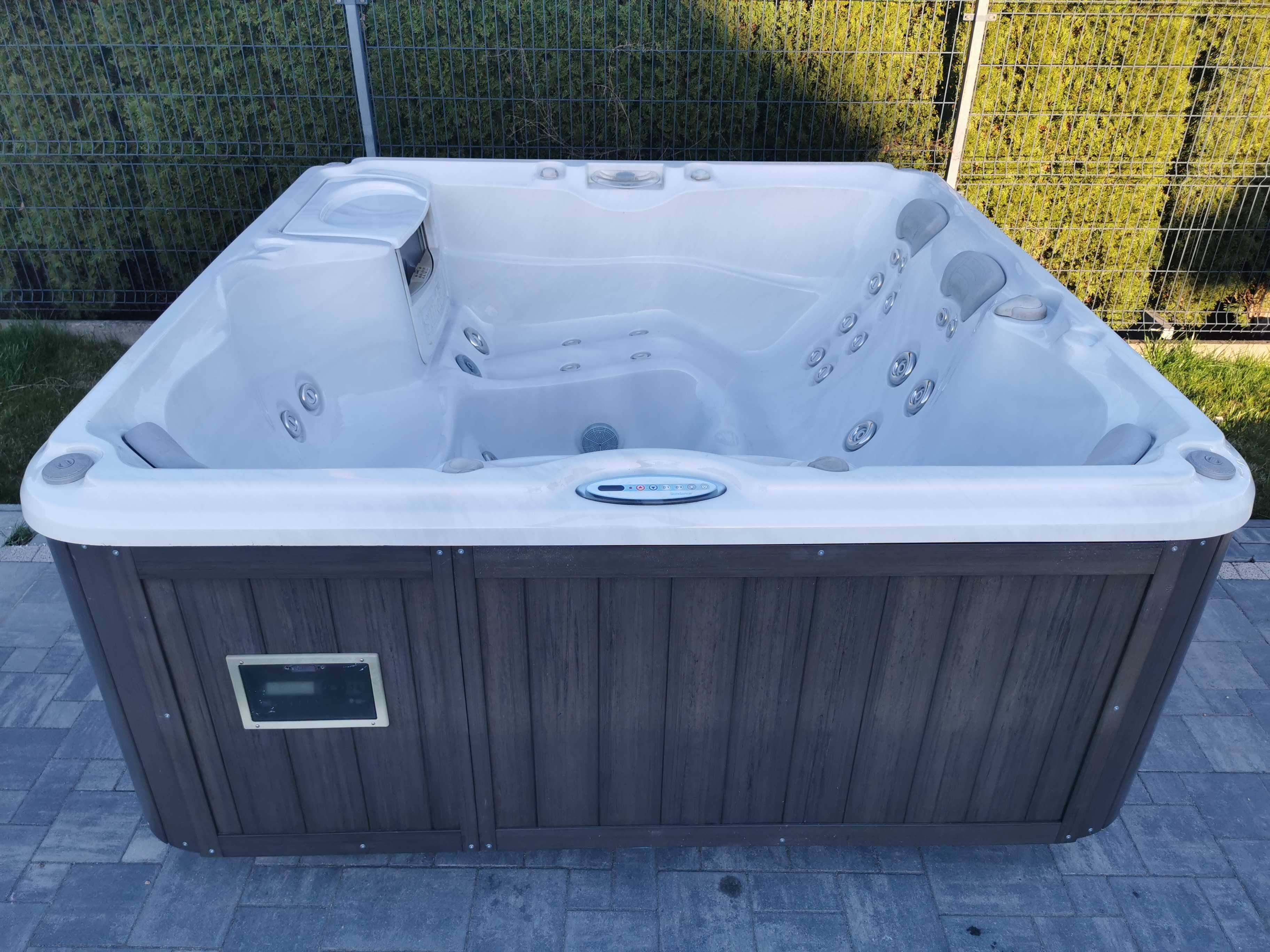 Jacuzzi Balia ogrodowa z masażem elektryczne Sundance Hamilton Balboa
