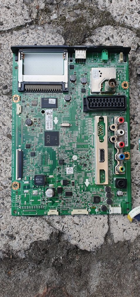 Płyta główna zasilająca telewizora LG
