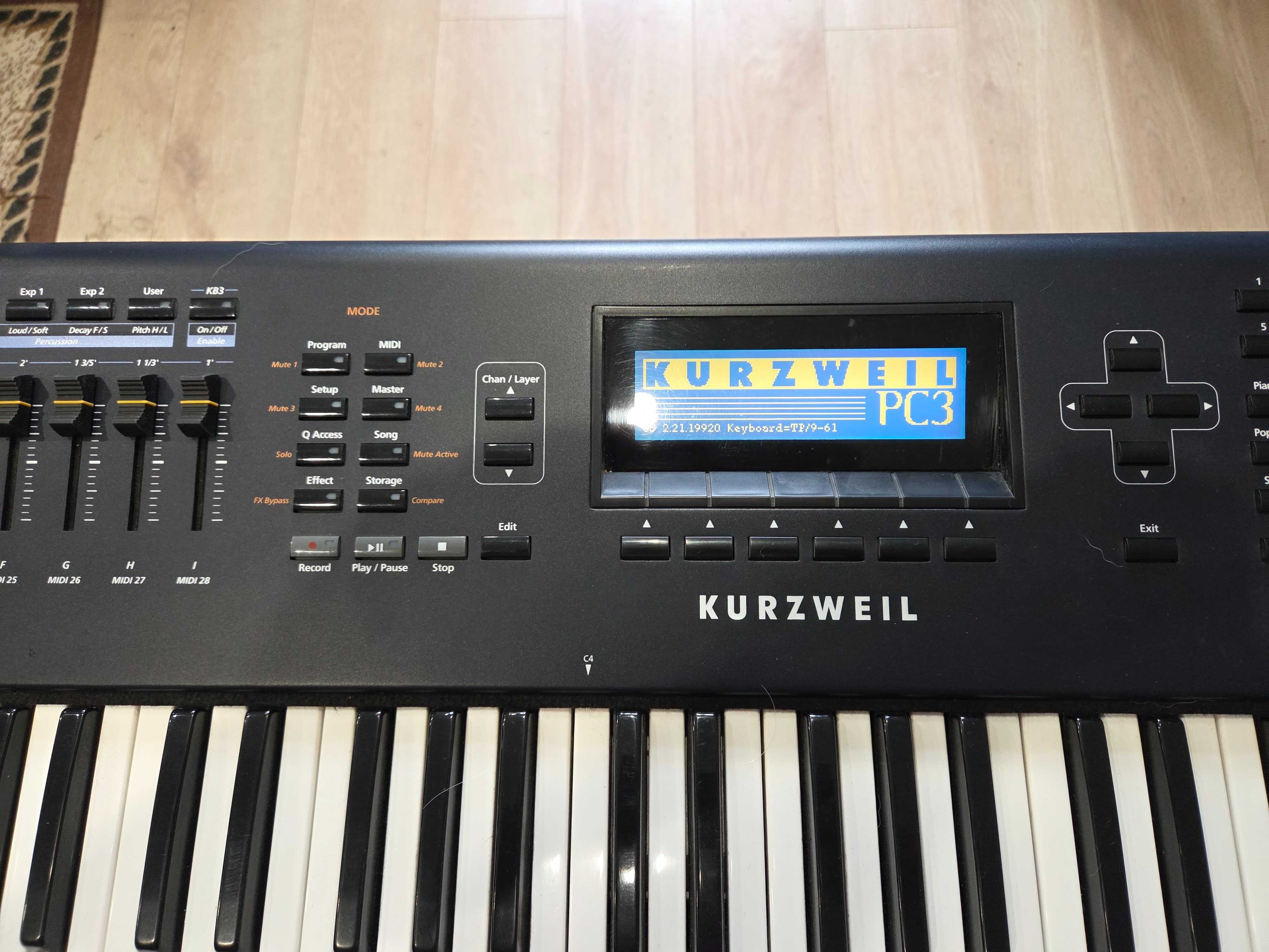 KURZWEIL PC361 Syntezator VAST i VA-1 + twardy case Romanowicz