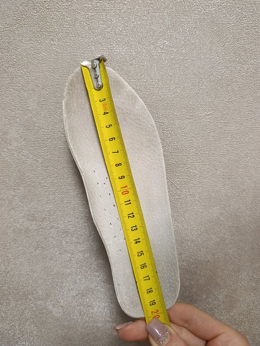 Стильні та зручні чобітки для дівчинки!