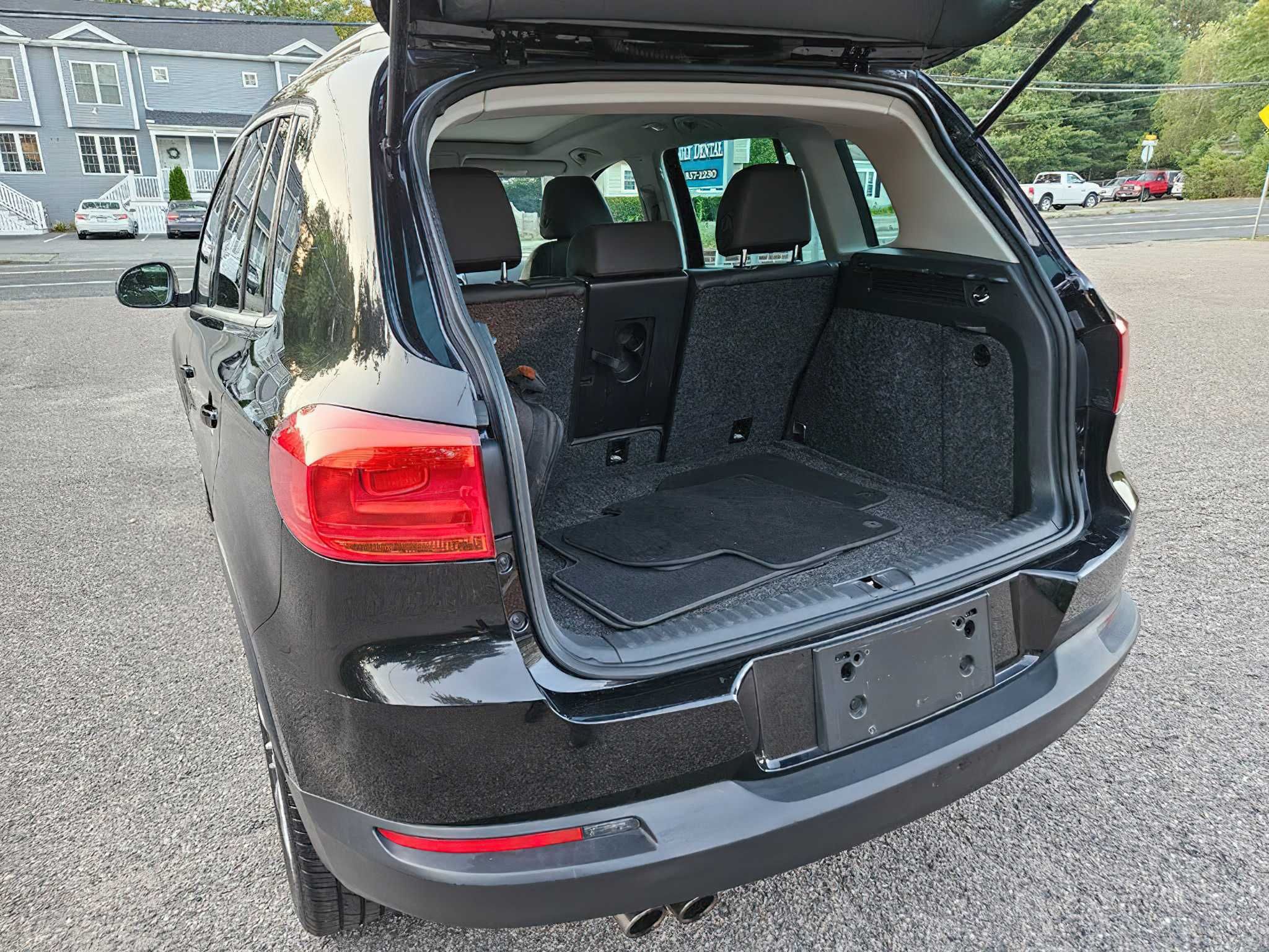 2015 Volkswagen Tiguan SE 4Motion with Appearance