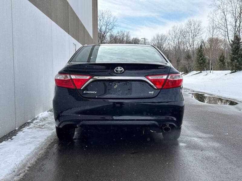 2017 Toyota Camry SE