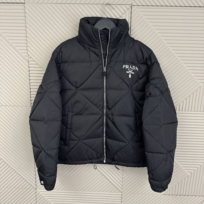 Куртка на пуху  Moncler