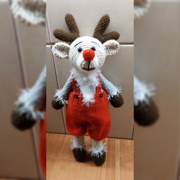 Renifer robiony na szydełku