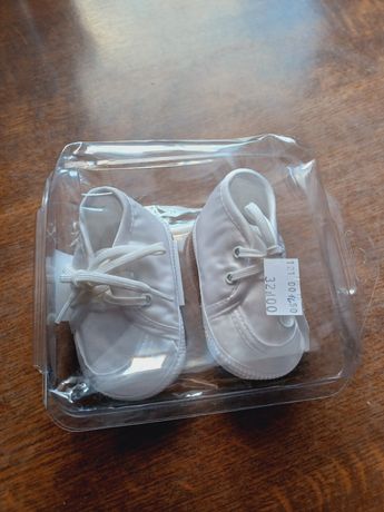 Buty niechodki białe chrzest rozmiar 17