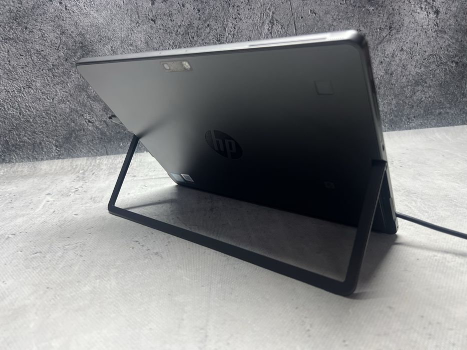 HP Pro X2 / Intel M3-7Y30 / 4GB DDR / 128SSD / 12 FHD Touch / W11