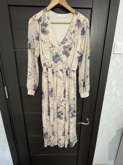 Платье миди reserved