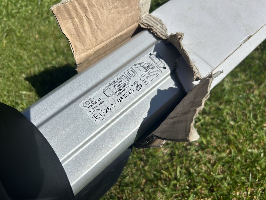 Religi, bagażnik dachowy Audi Q8 4M ->18 4M8.860.019