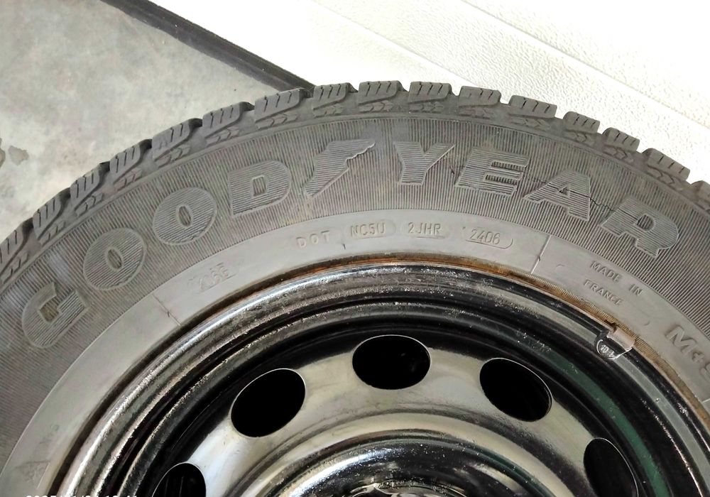 Koła R15 Felgi stalowe Sharan Galaxy 5x112 + Opony Goodyear R15